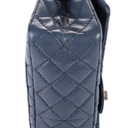 Bolso de hombro 2.55 Double Flap Jumbo de piel de becerro color cobalto