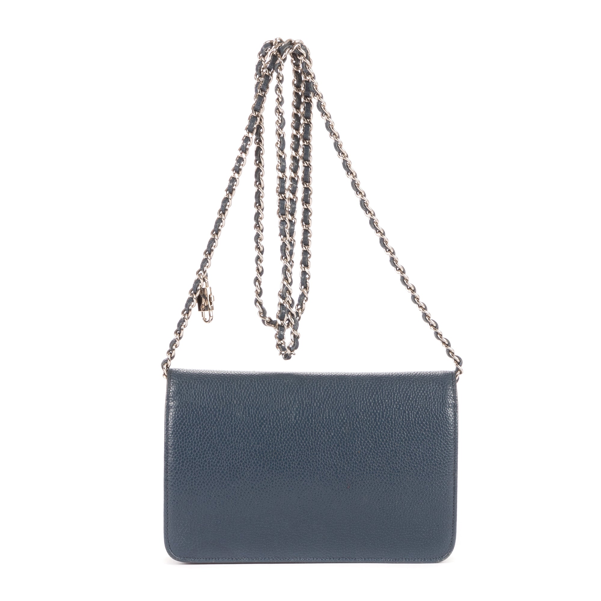 Bolso de hombro Timeless Wallet on Chain de cuero acolchado caviar color azul marino