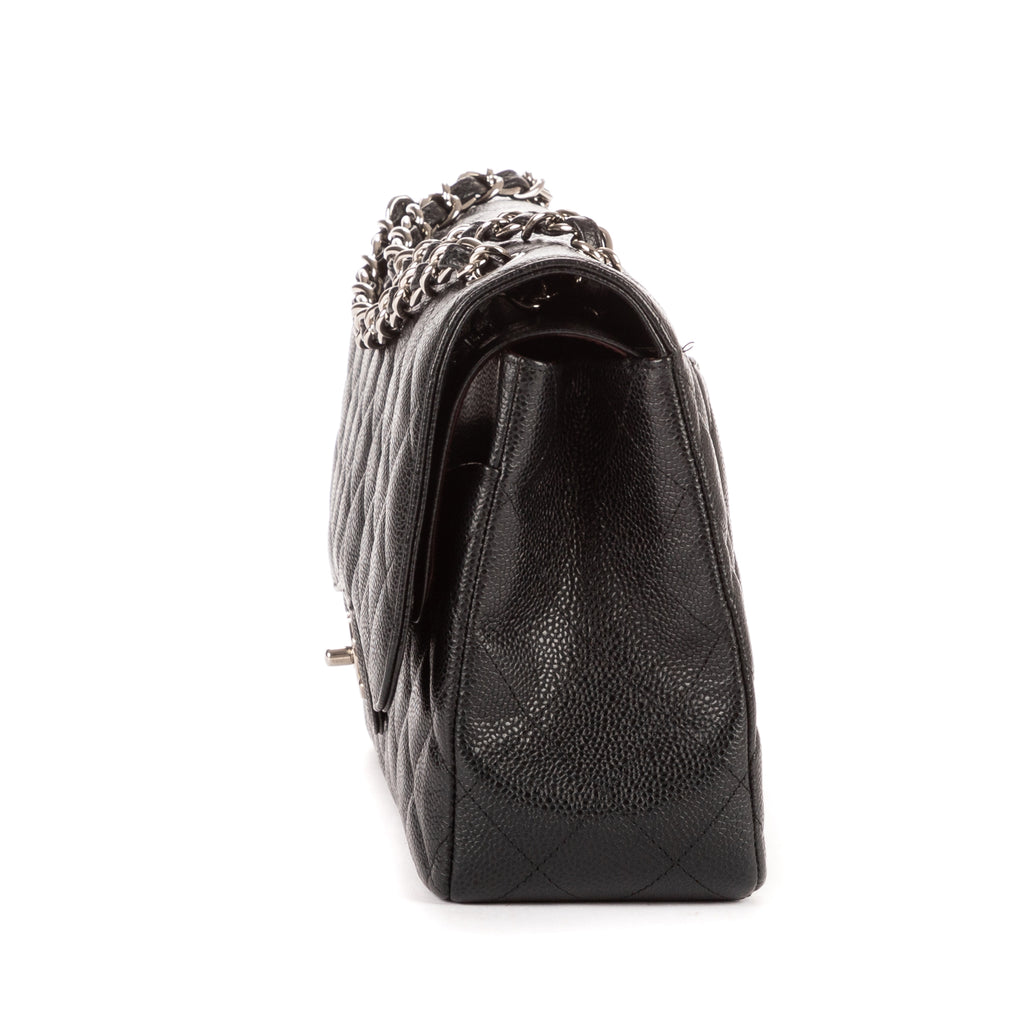 Shoulder Bag Classic Jumbo Double Flap 30 Black Caviar Quilted Leather
