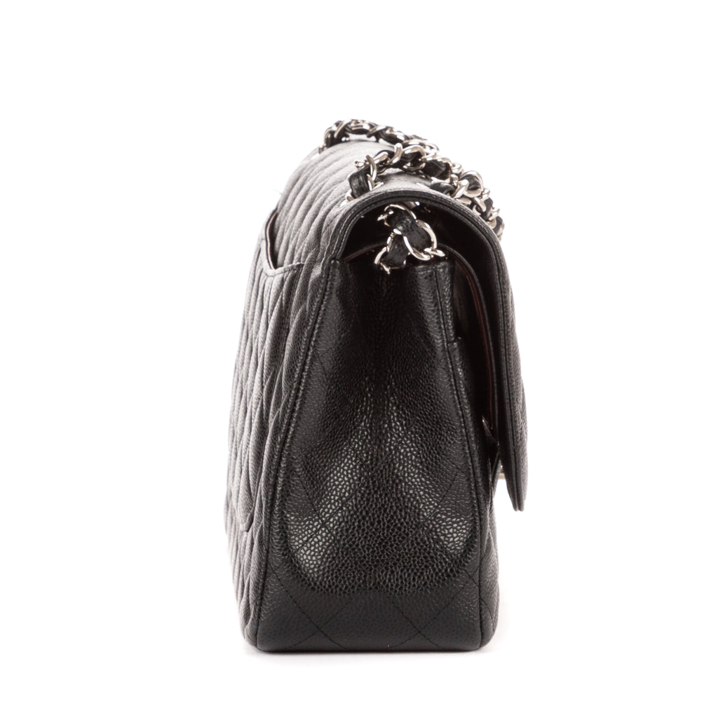 Shoulder Bag Classic Jumbo Double Flap 30 Black Caviar Quilted Leather