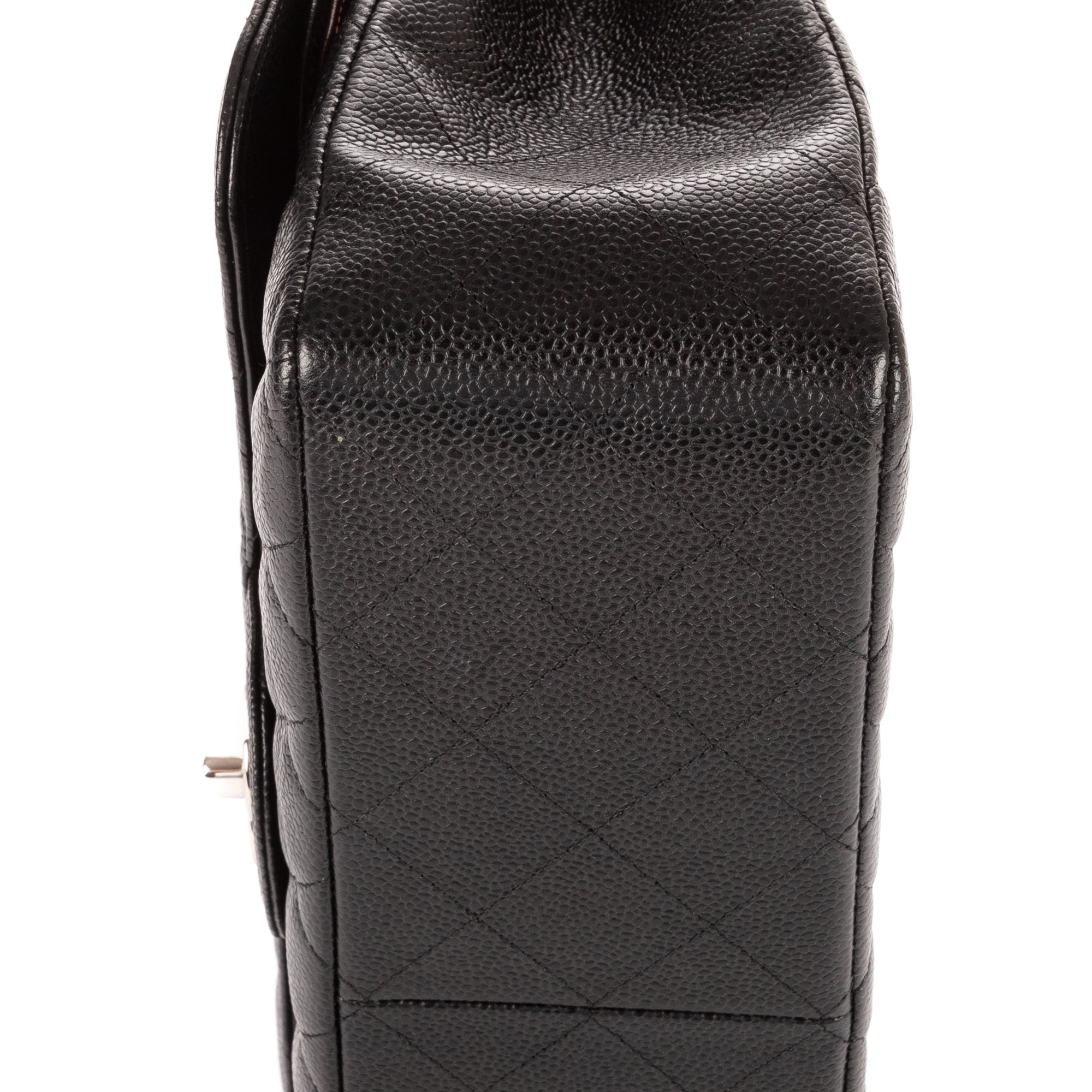 Shoulder Bag Classic Jumbo Double Flap 30 Black Caviar Quilted Leather