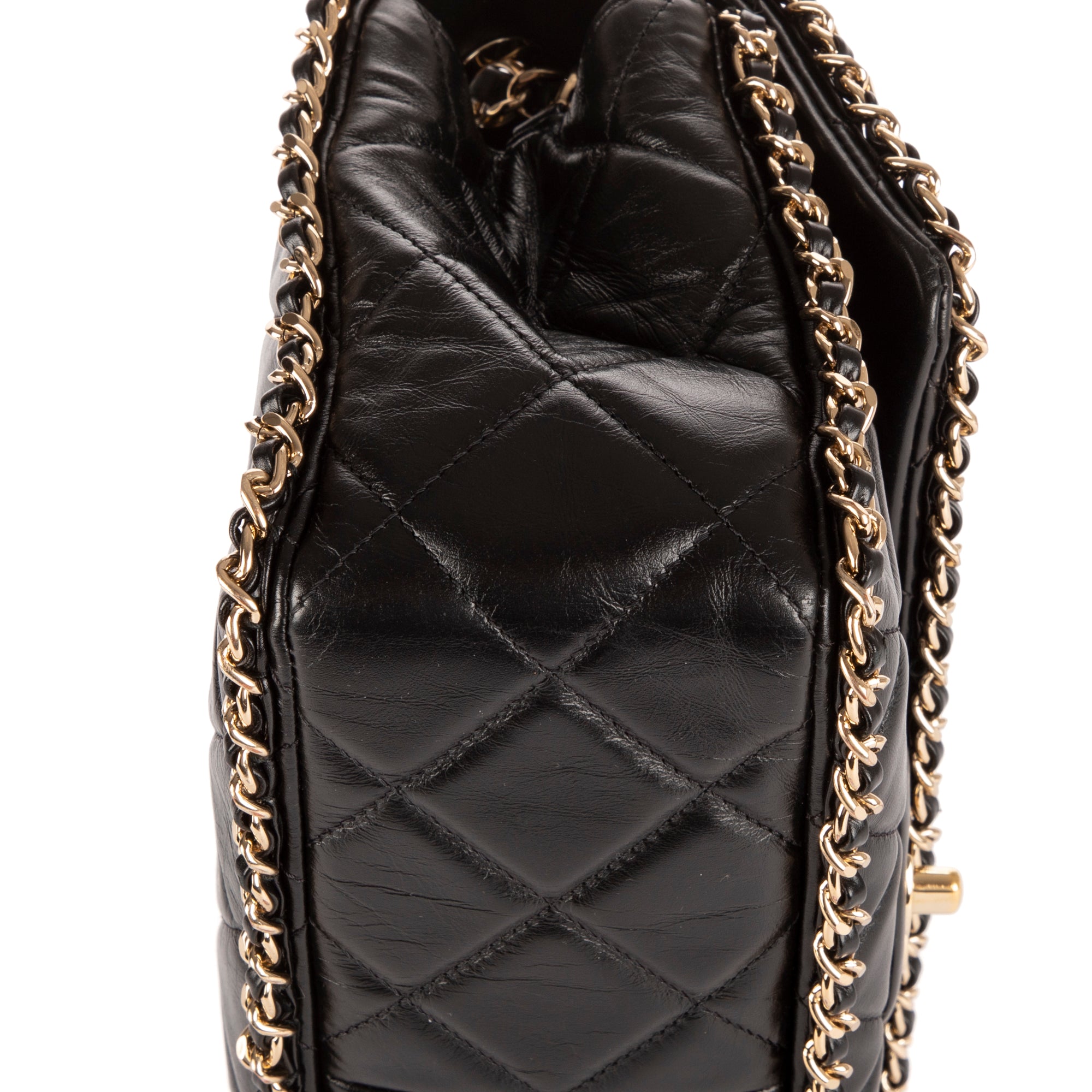 Sac bandoulière à rabat chaîne veau noir