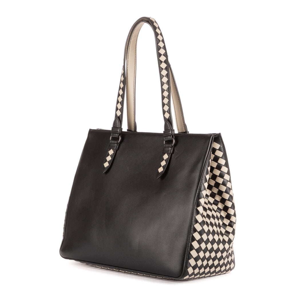 Sac porté épaule cabas noir en cuir intrecciato