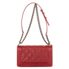 Bolso de Hombro Boy Mediano Rojo Piel de Cordero Acolchada con Costuras vistas