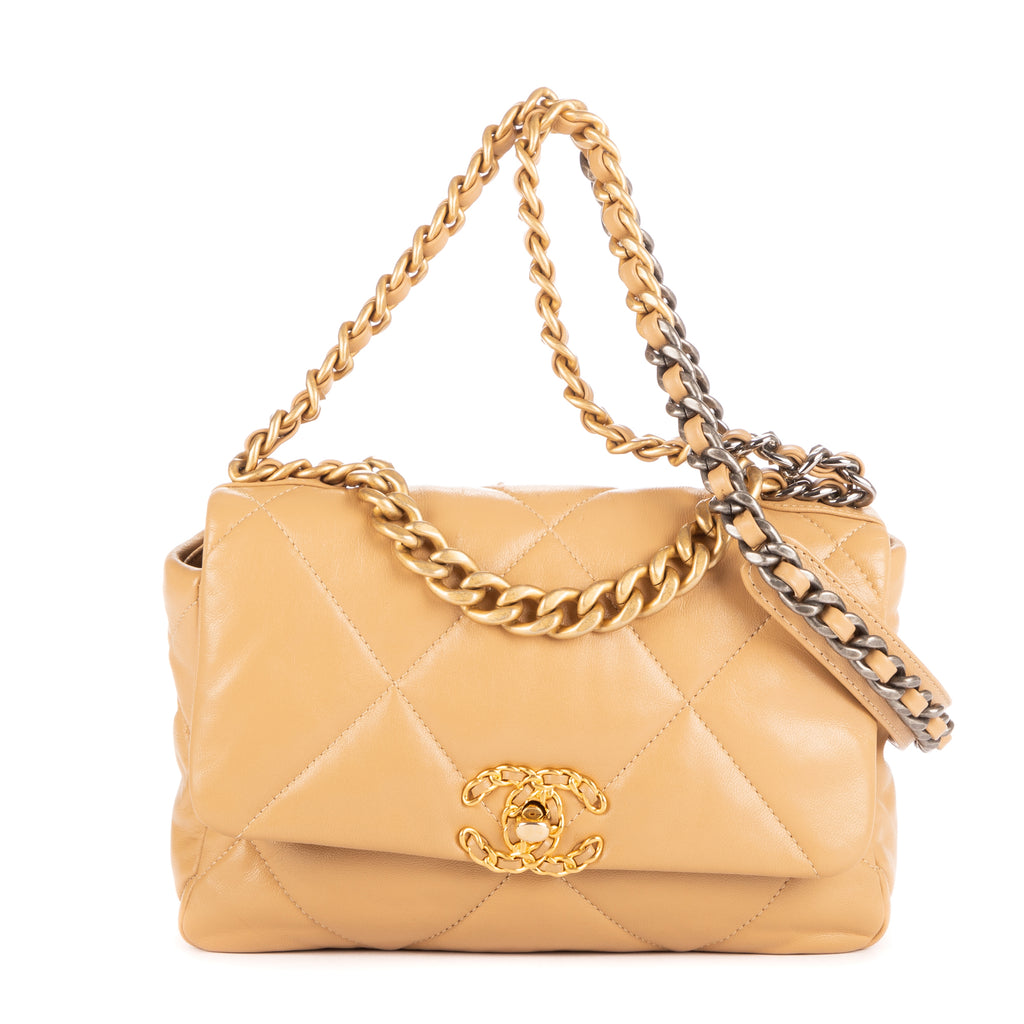 Bolso de Hombro Classic 19 con Solapa Pequeño Piel de Cordero Acolchada Color Crema