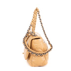 Bolso de Hombro Classic 19 con Solapa Pequeño Piel de Cordero Acolchada Color Crema