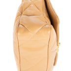 Bolso de Hombro Classic 19 con Solapa Pequeño Piel de Cordero Acolchada Color Crema