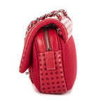 Bandolera Easy Flap Jumbo de cuero liso perforado rojo con tela roja
