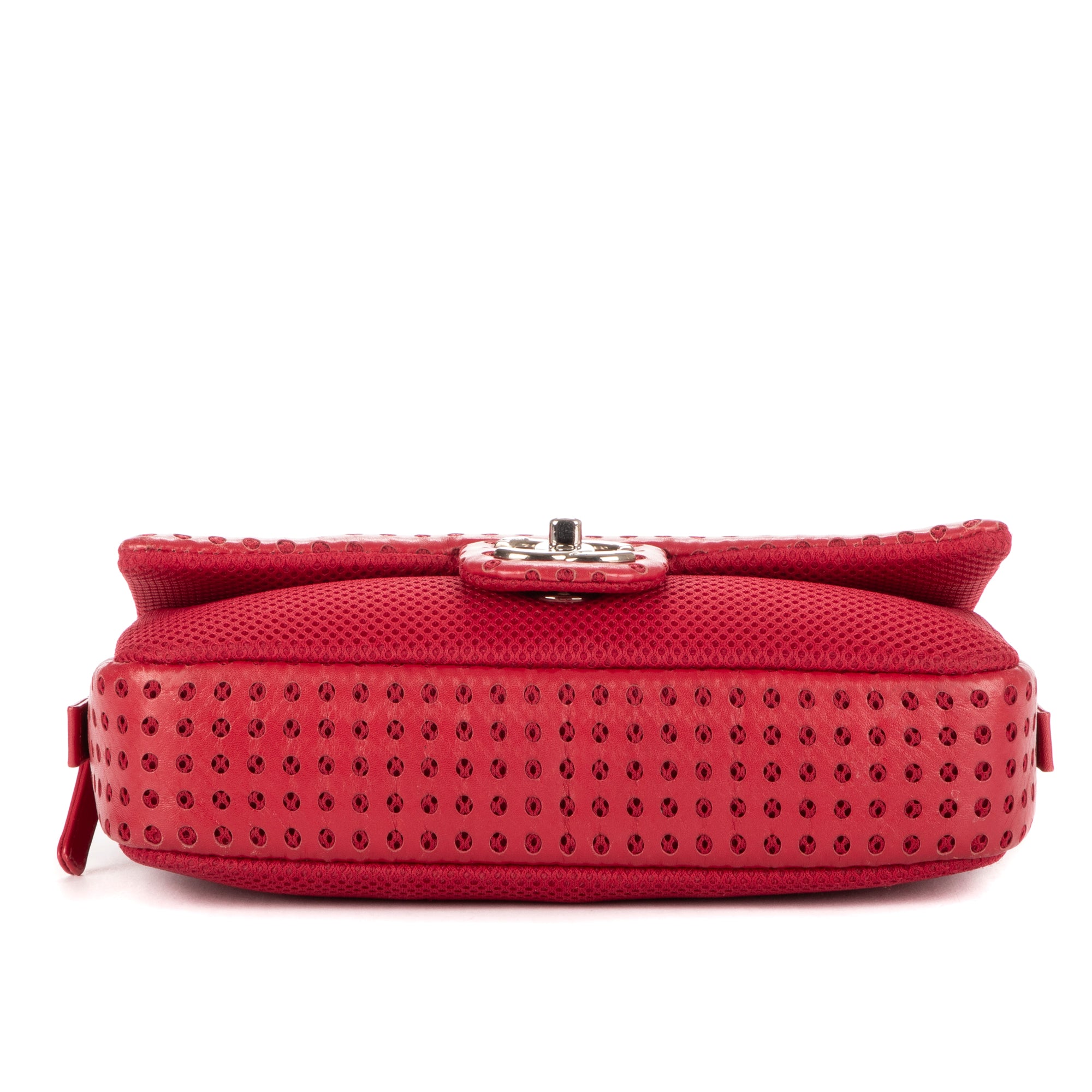 Bandolera Easy Flap Jumbo de cuero liso perforado rojo con tela roja