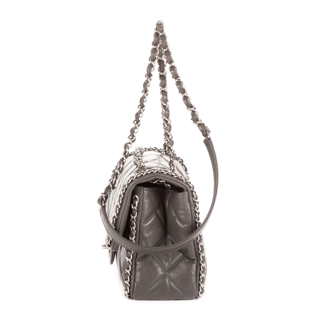 Sac bandoulière Chain-Around petit simple rabat cuir d'agneau matelassé gris
