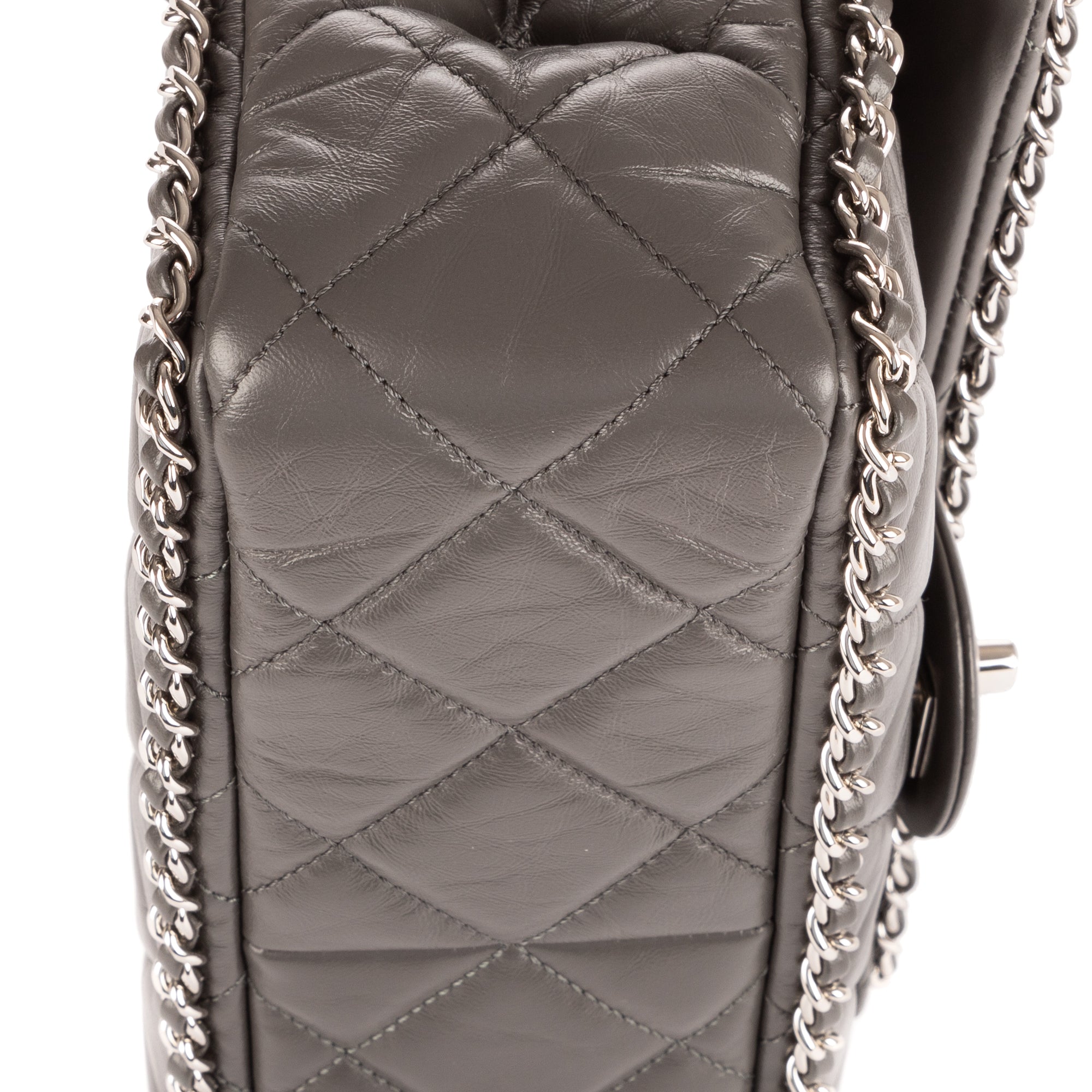 Sac bandoulière Chain-Around petit simple rabat cuir d'agneau matelassé gris