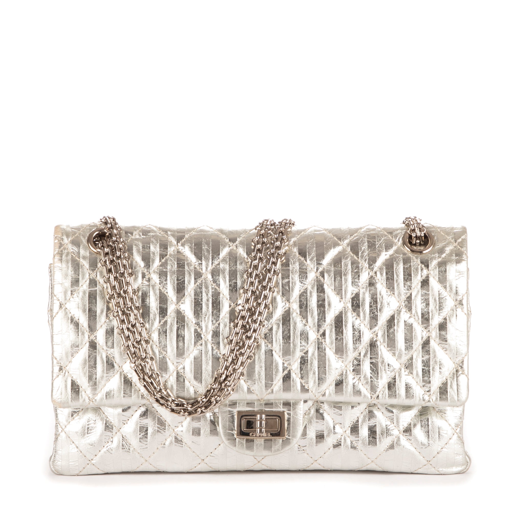 Sac à bandoulière 2.55 Rayures Taille moyenne 226 Double rabat Cuir de veau vieilli Argent métallisé
