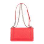 Bolso de Hombro Boy Mediano de Cuero Acolchado Rojo Caviar