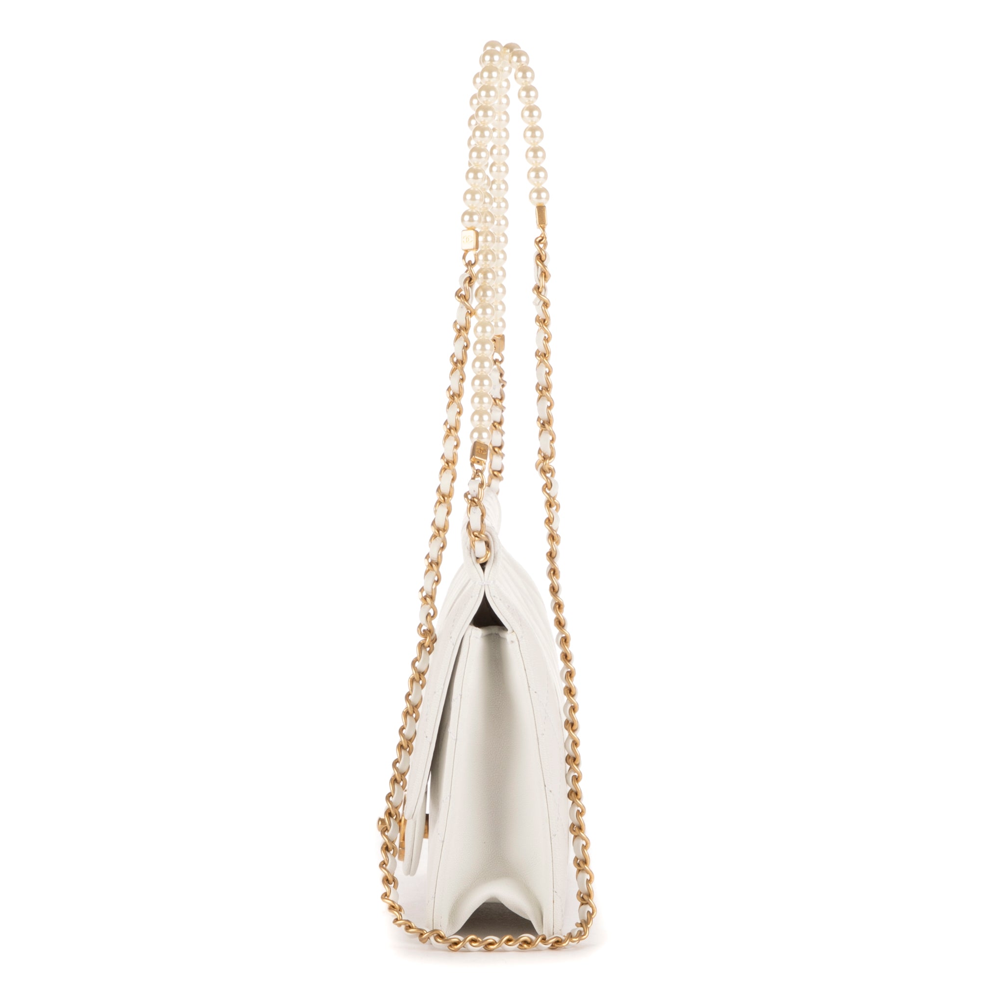 Shoulder Bag Vintage Pearl Wallet on Chain White Calfskin Quilted Leather