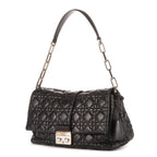 Sac à bandoulière New Look Sac à main cuir cannage noir