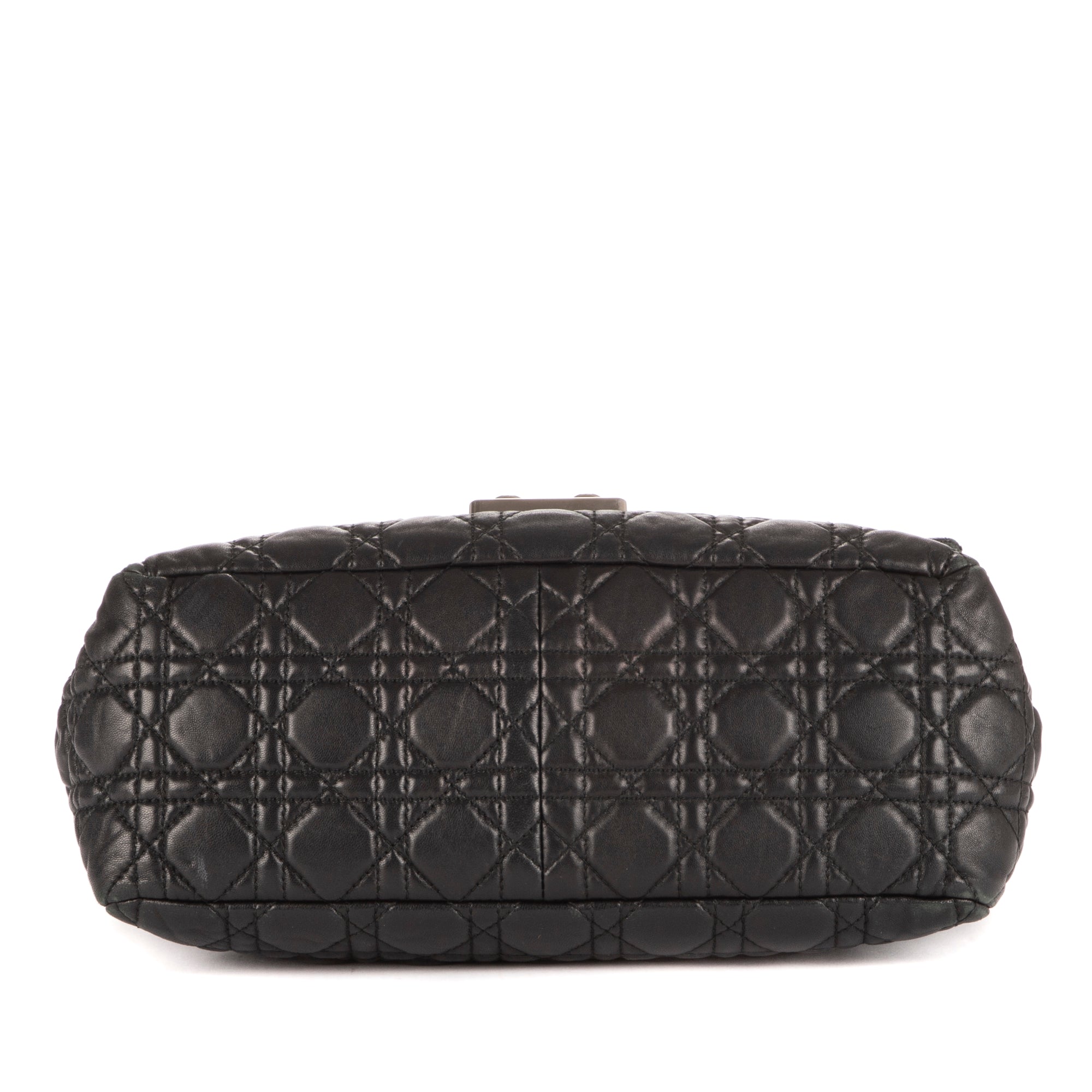 Sac à bandoulière New Look Sac à main cuir cannage noir