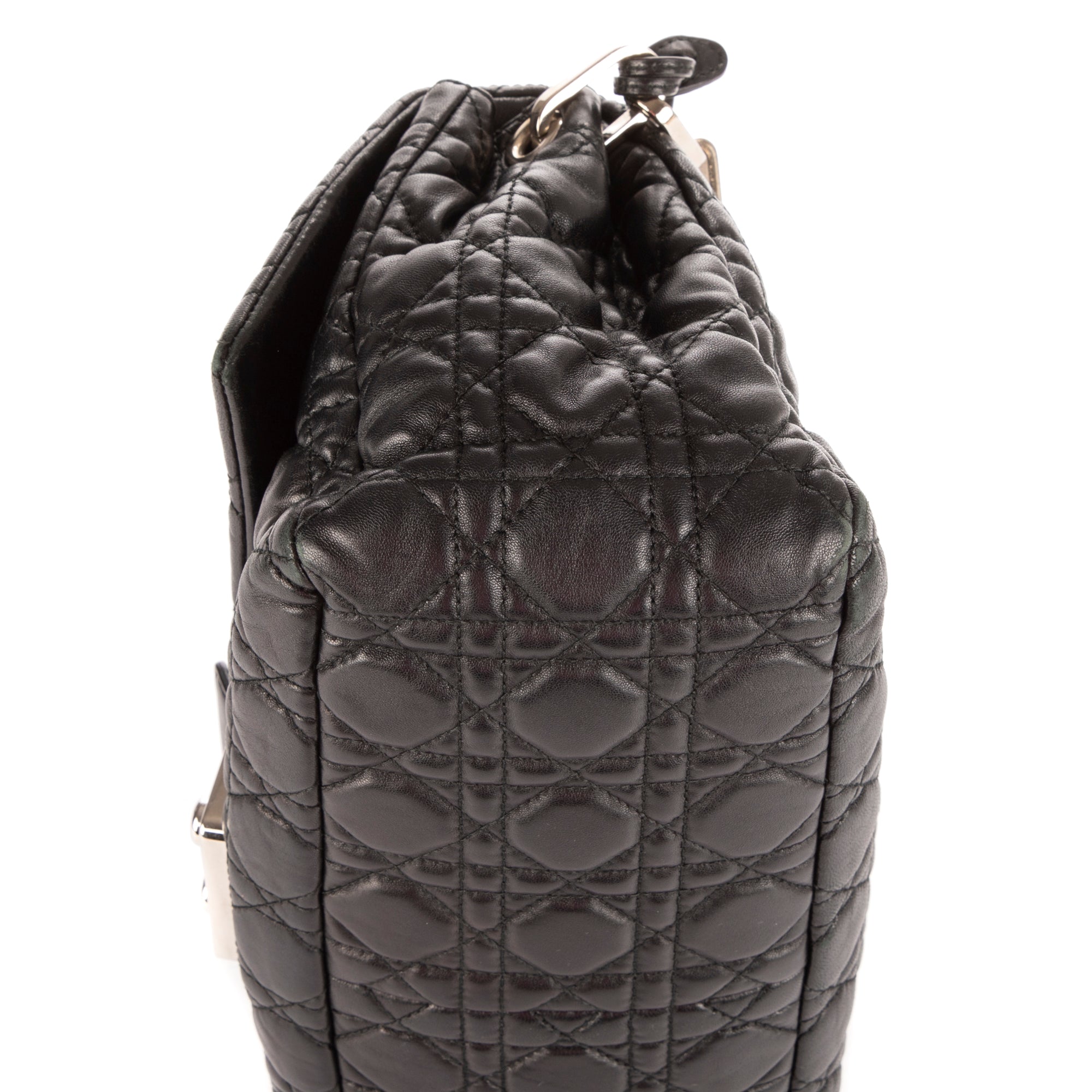 Sac à bandoulière New Look Sac à main cuir cannage noir