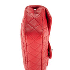 Bolso de Hombro East-West Solapa Única Piel Acolchada Caviar Roja