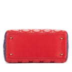 Bolso de mano mediano Lady Dior con cremallera PM, piel de becerro roja con motivo Cannage