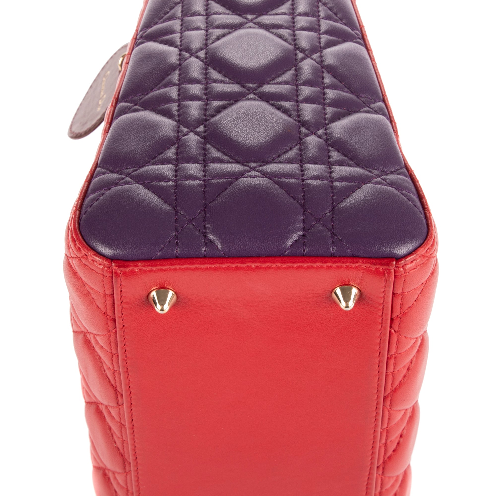 Bolso de mano mediano Lady Dior con cremallera PM, piel de becerro roja con motivo Cannage