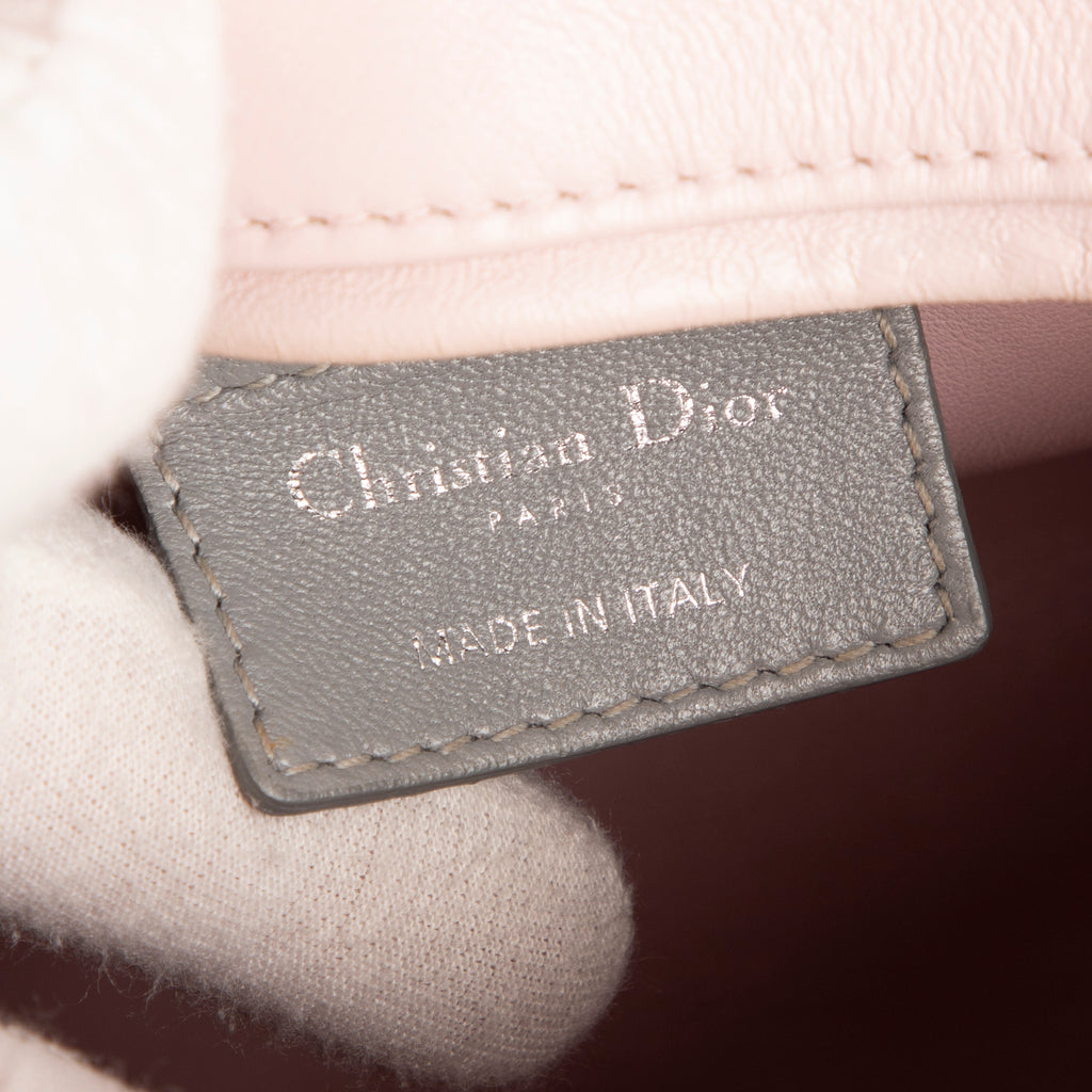 Dior - Lady Dior Medium Zippé - Rose