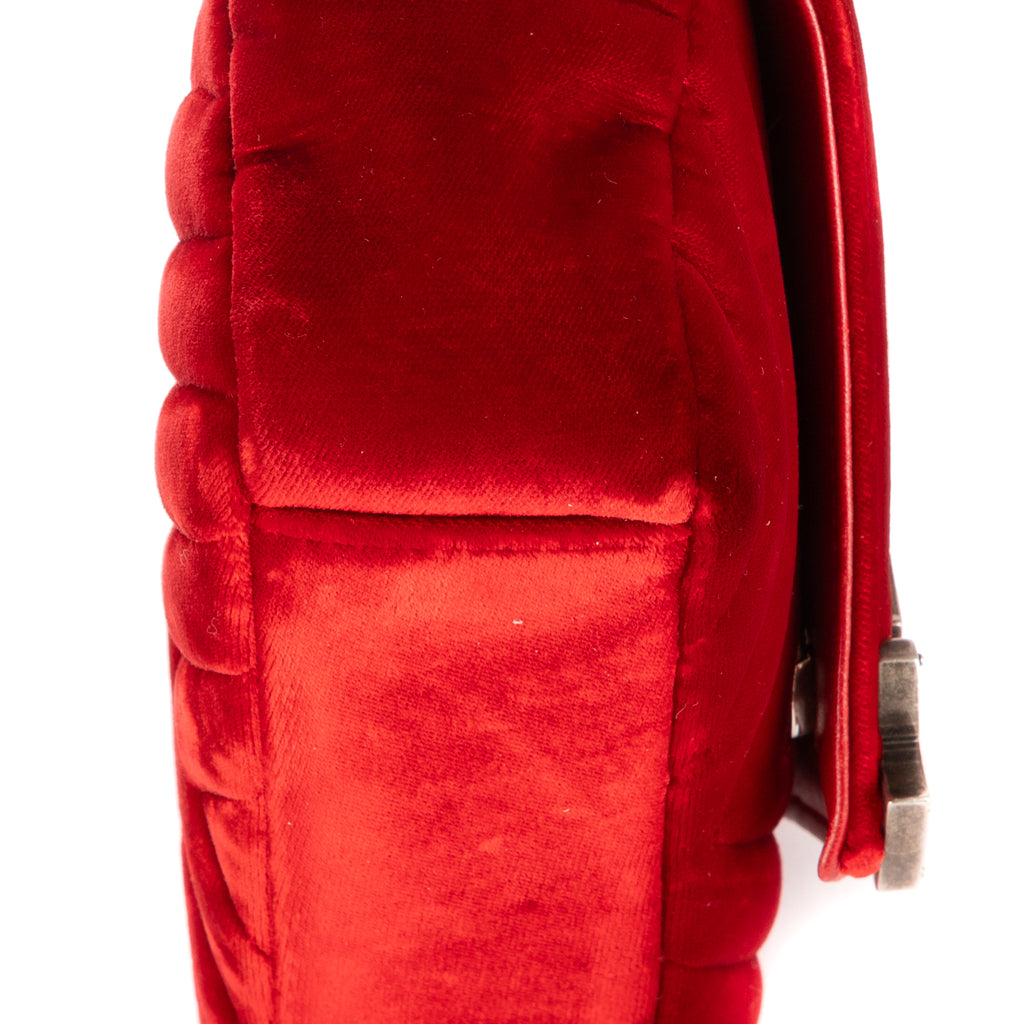 Bolso de Hombro Mini Bandolera de Lona Acolchada con Diseño de Chevron de Terciopelo Rojo