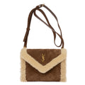 Bolso de hombro de edición limitada rara con solapa de piel de oveja, pochette de ante beige, piel acolchada/lona de piel de oveja.