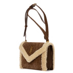 Bolso de hombro de edición limitada rara con solapa de piel de oveja, pochette de ante beige, piel acolchada/lona de piel de oveja.