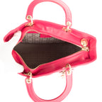 Bolso de mano Lady Dior Grande GM de cuero rosa acolchado con cremallera