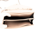 Sac porté épaule Cassandre Enveloppe Chain Wallet Cuir grain de poudre clouté Taupe