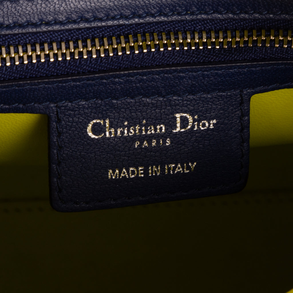 Dior - Sac Lady Dior Moyen à Fermeture Éclair - Rose/Jaune/Bleu Marine