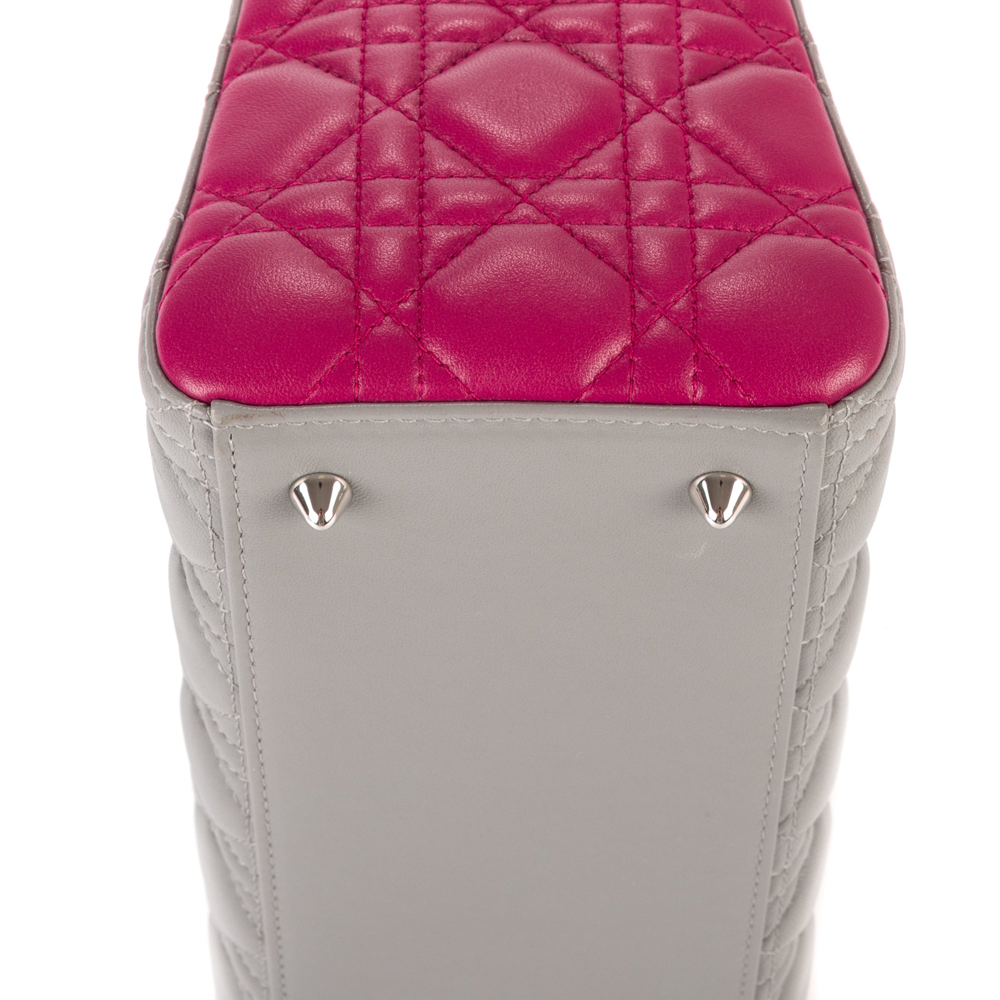 Bolso de hombro mediano Lady Dior con cremallera, piel cannage gris mediano