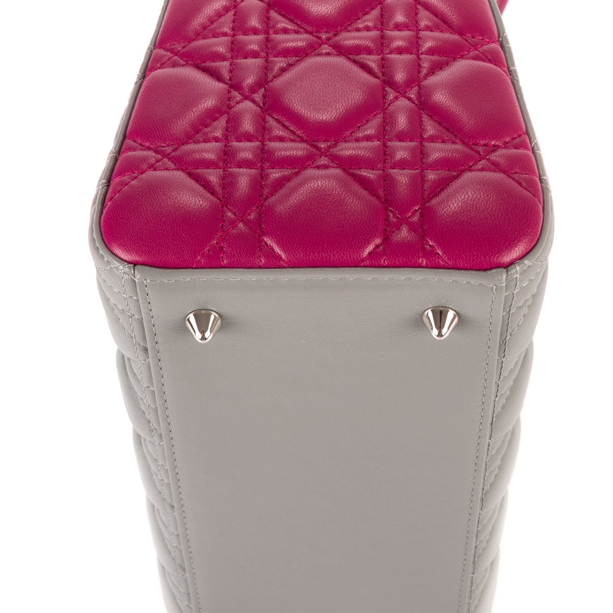 Bolso de hombro mediano Lady Dior con cremallera, piel cannage gris mediano