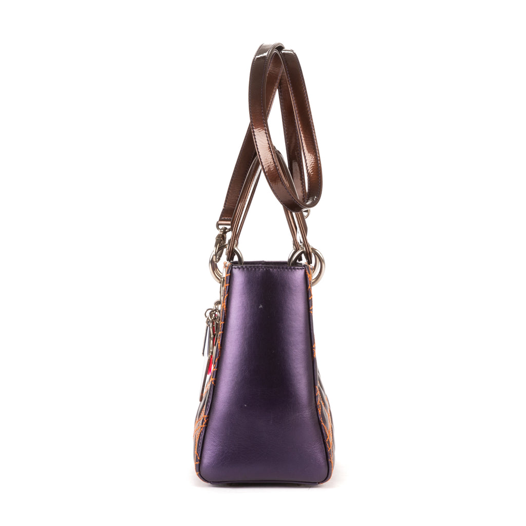 Bolso de hombro mediano Lady Dior con cremallera, piel cannage morada