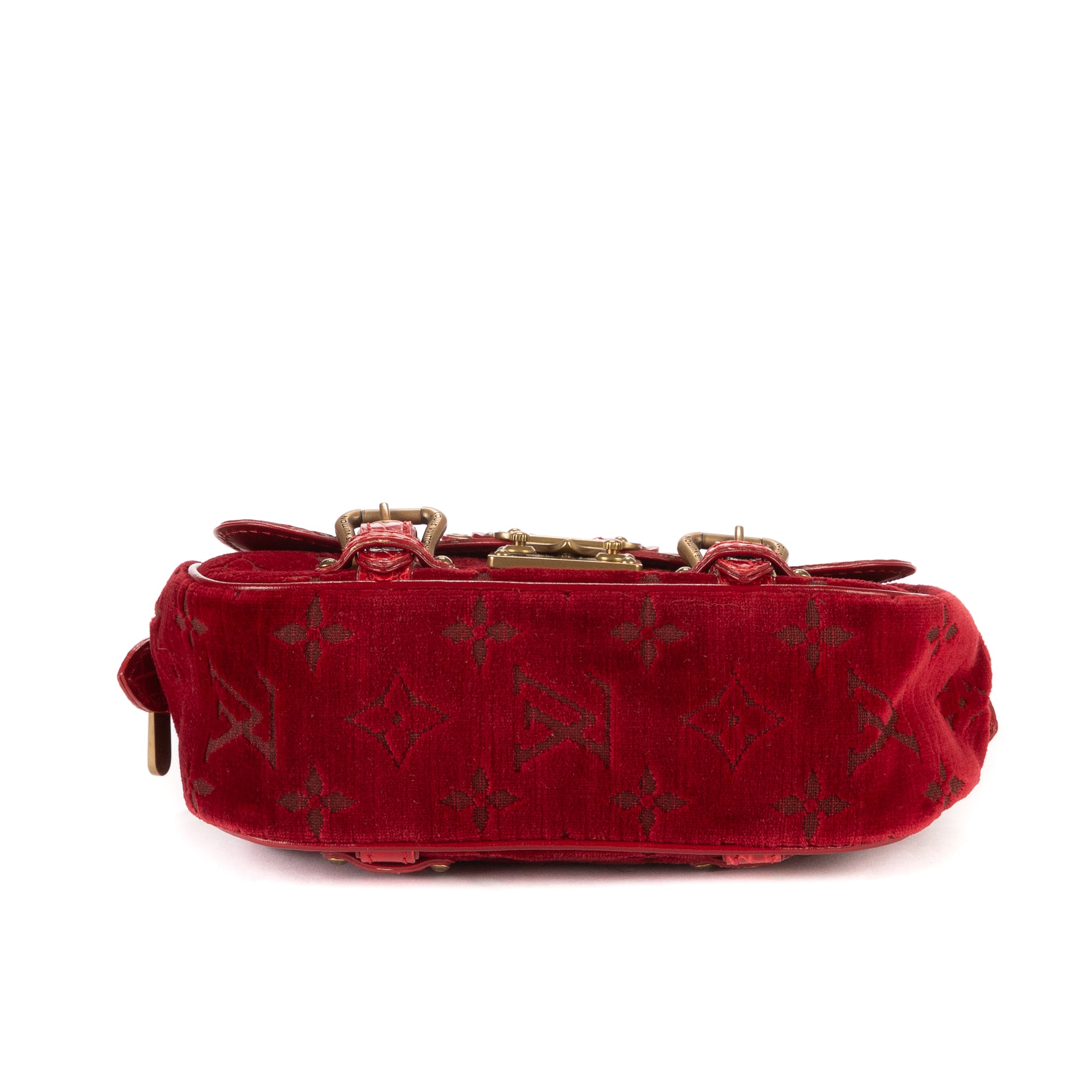 Bandolera Ed. Ltda. Monogram Velours Irvine de terciopelo rojo con patrón de cocodrilo