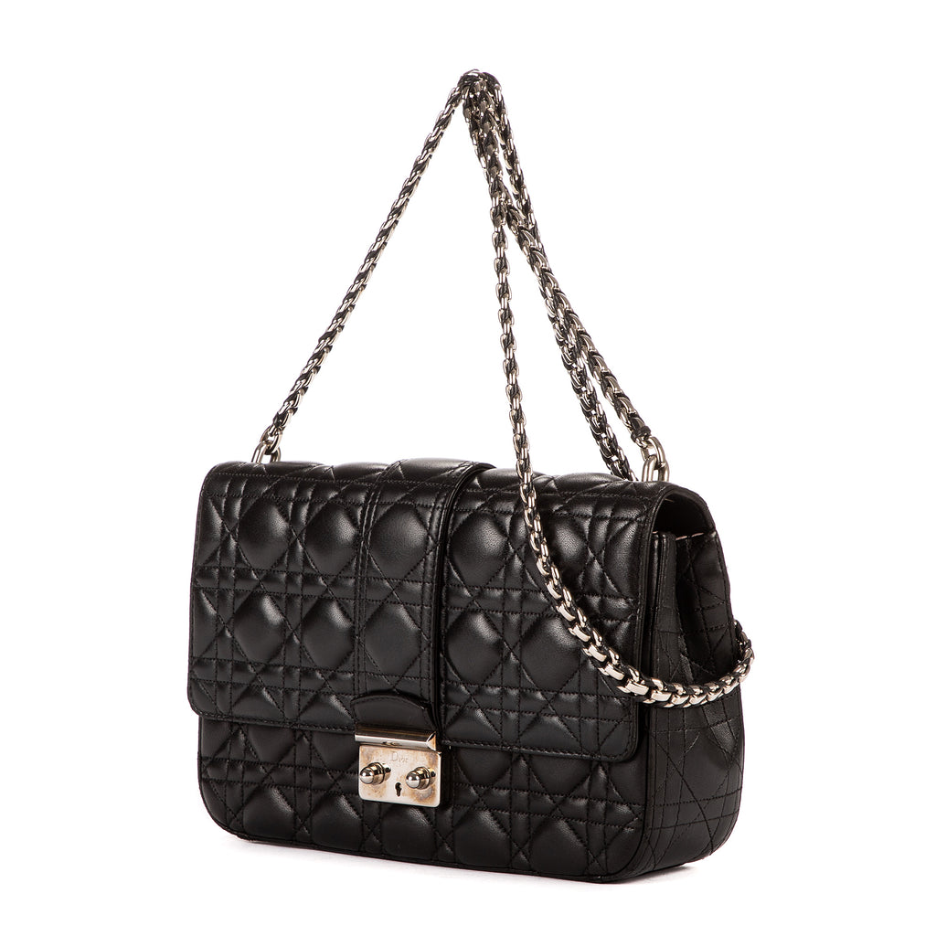 Bolso al hombro Miss Dior mediano de piel Cannage negra