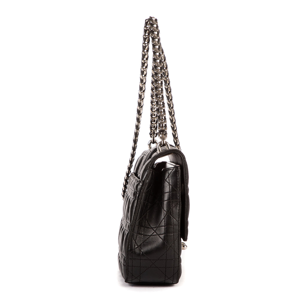 Bolso al hombro Miss Dior mediano de piel Cannage negra