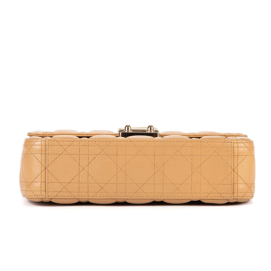 Bolso de hombro Miss Dior mediano de piel Cannage beige