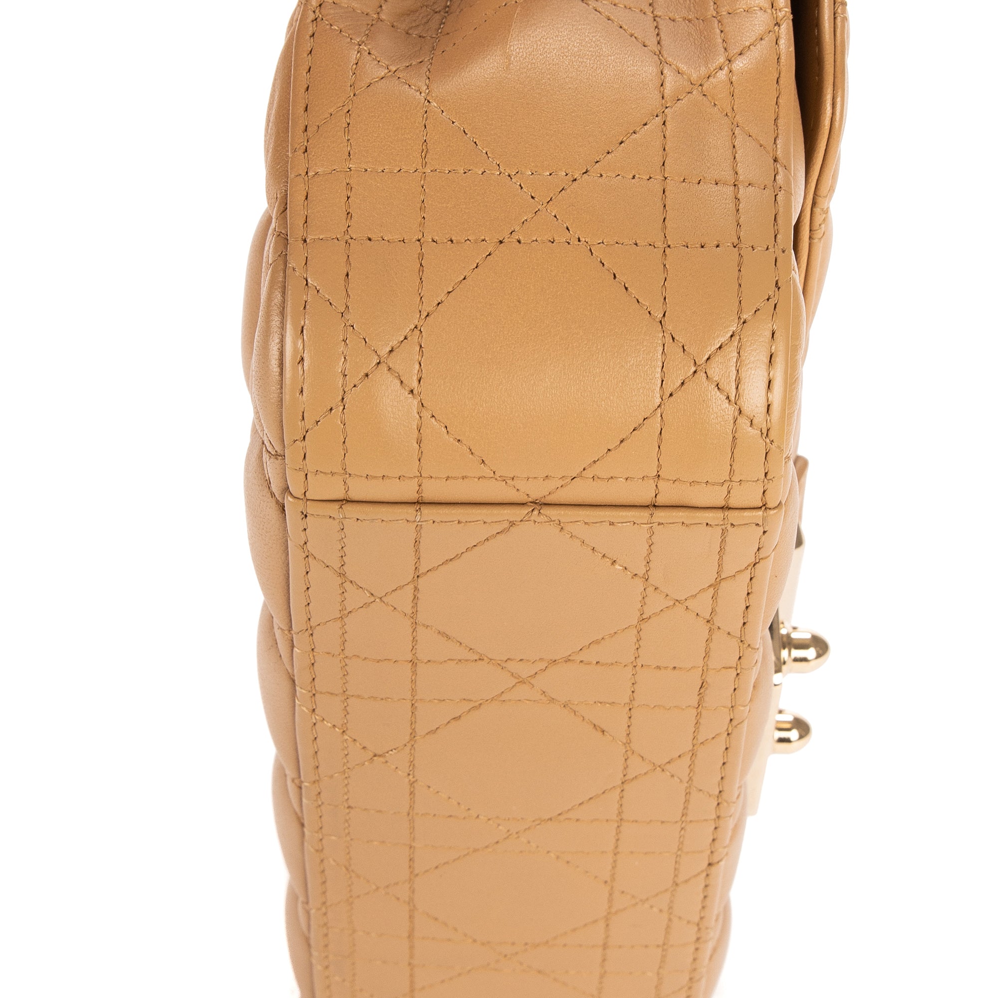 Bolso de hombro Miss Dior mediano de piel Cannage beige