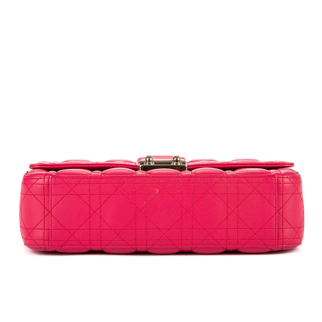 Bolso de hombro Miss Dior mediano de piel Cannage fucsia