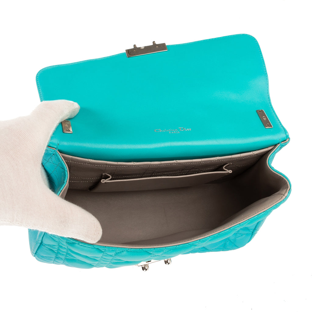Bolso al hombro Miss Dior Promenade mediano de piel cannage azul