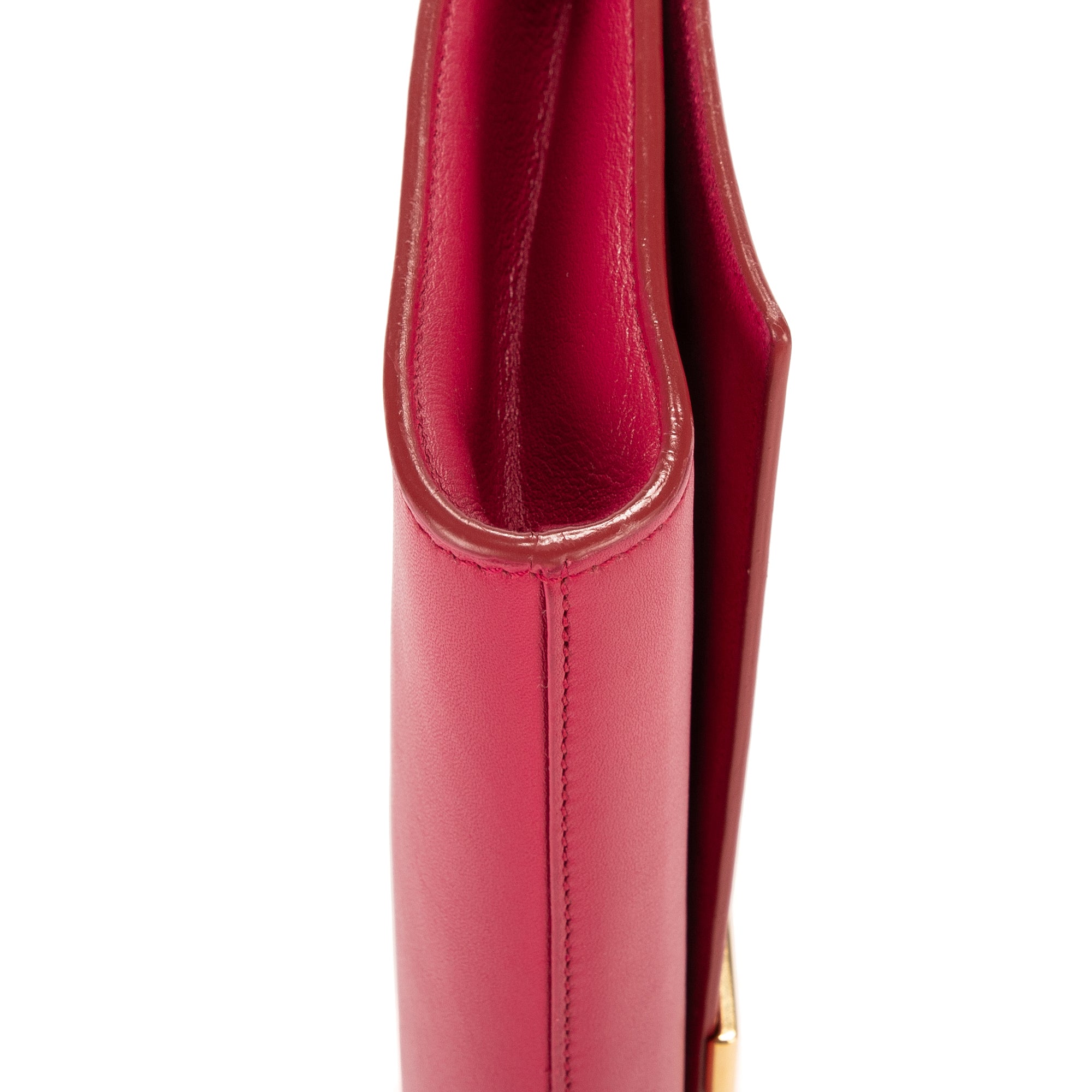 Bolso de mano clásico Y Line Clutch de piel lisa rosa