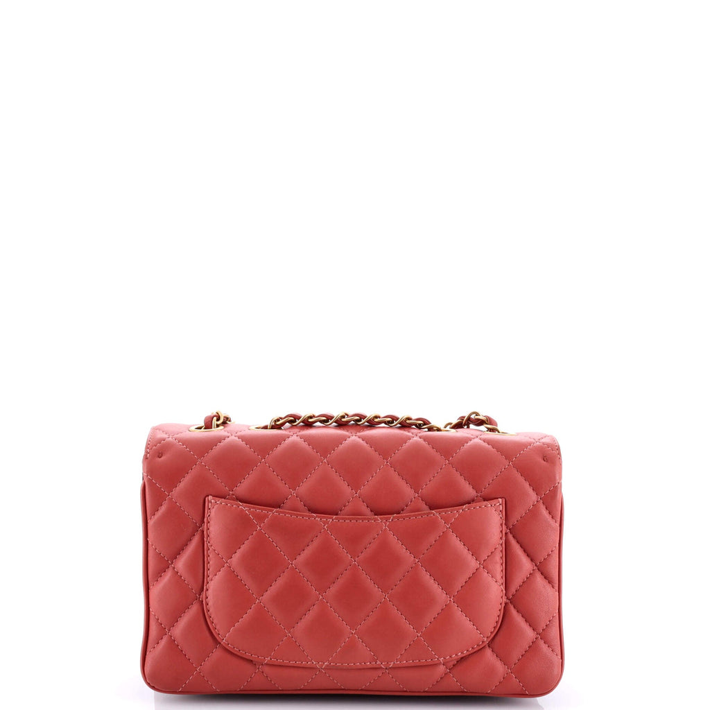 Shoulder Bag Vintage Daily Companion Medium Pink Lambskin Quilted Leather
