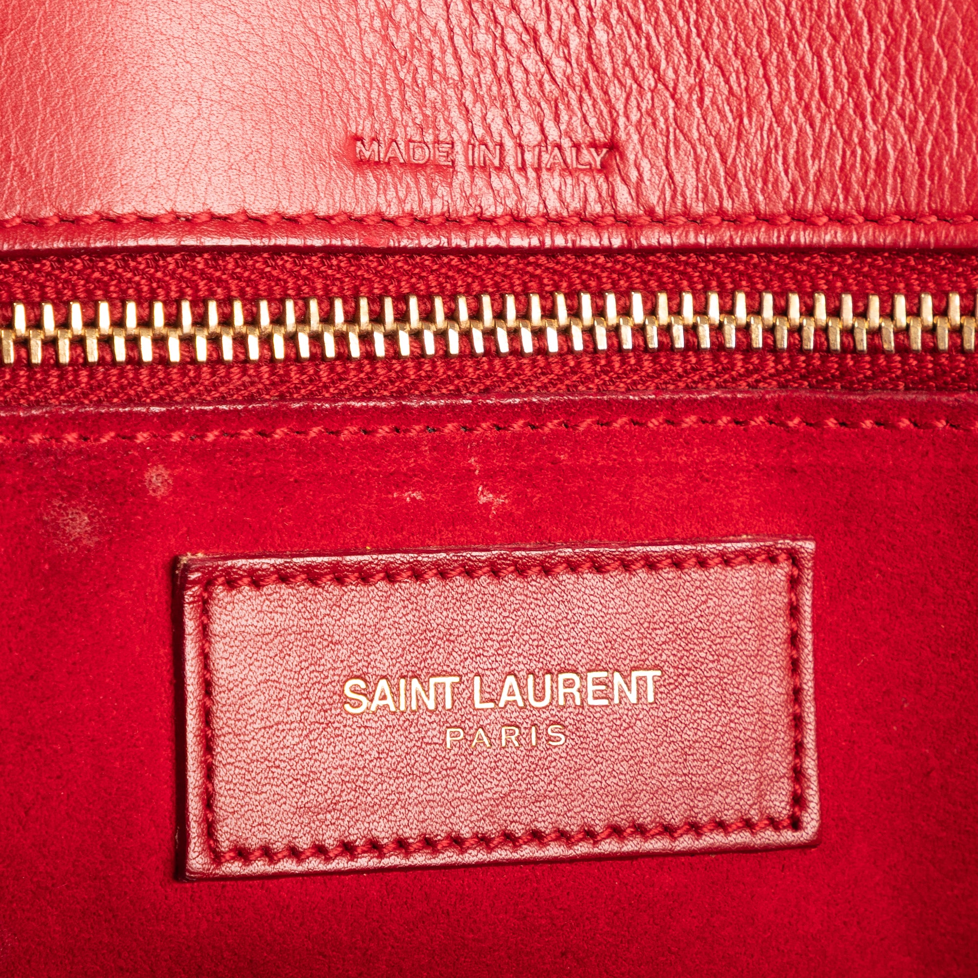 Shoulder Bag Sac De Jour Nano Red Pebbled Leather