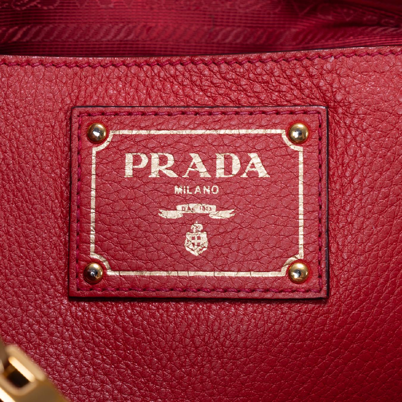 Sac porté épaule Cabas bandoulière fourre-tout en cuir Vitello Phenix rouge