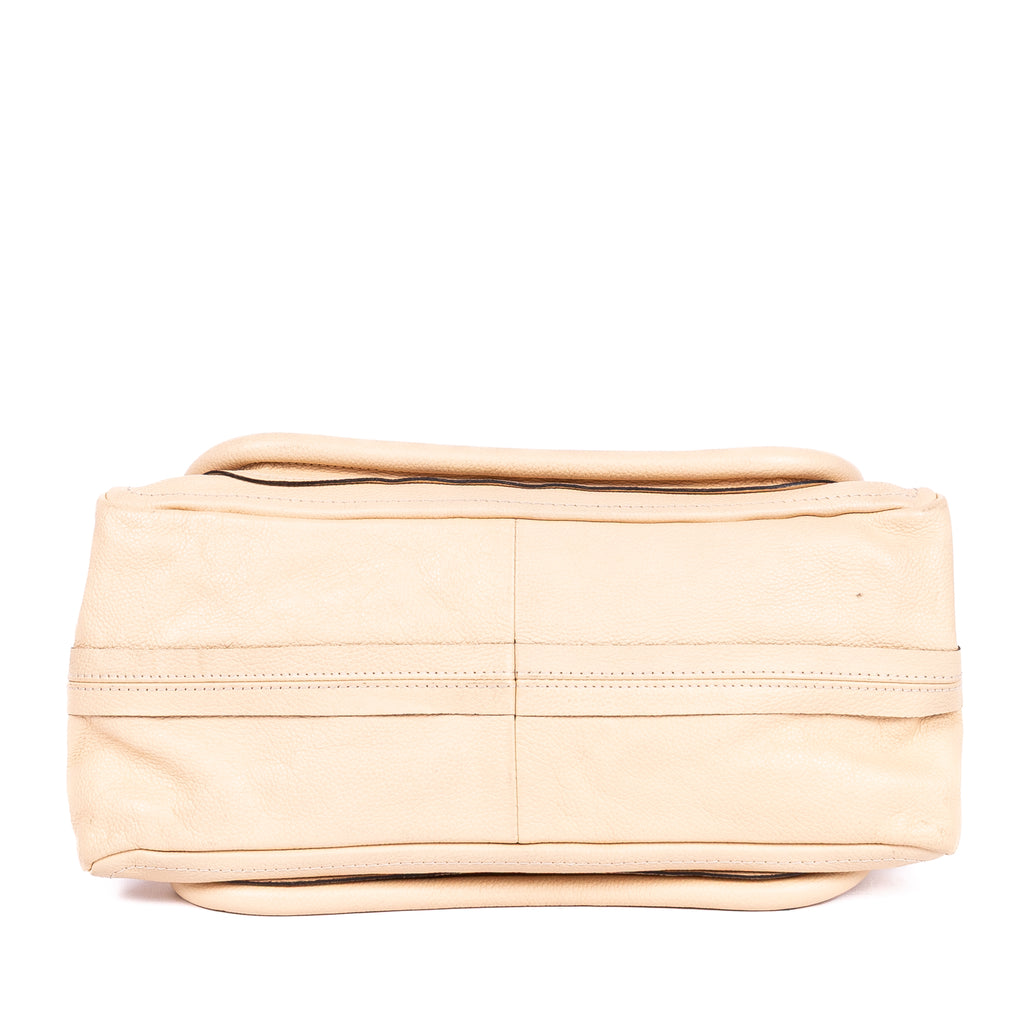 Bolso de mano mediano Paraty de piel de becerro granulada beige