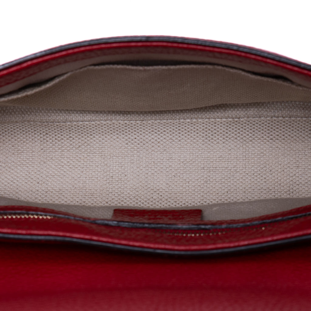 Sac bandoulière Soho Chain en cuir de veau rouge