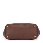 Bolso tote con bolsillos laterales de piel Vitello Daino marrón