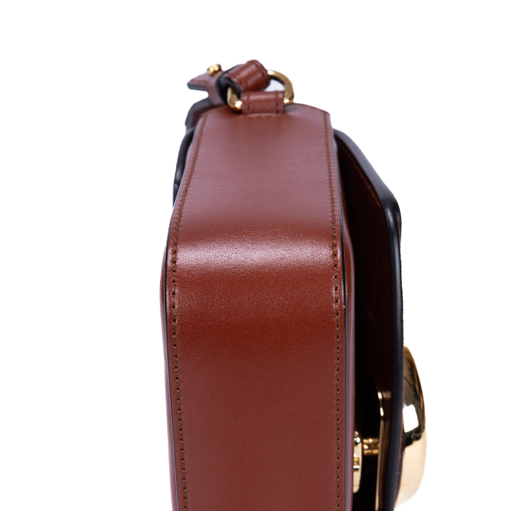 Sac à bandoulière Mini C Crossbody en cuir de veau marron