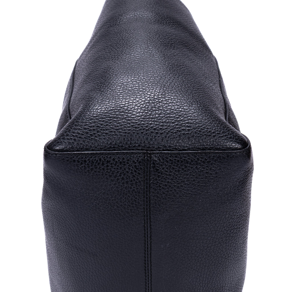 Shoulder Bag Medium Swing Shopper Tote Medium Black Grained Calfskin Leather